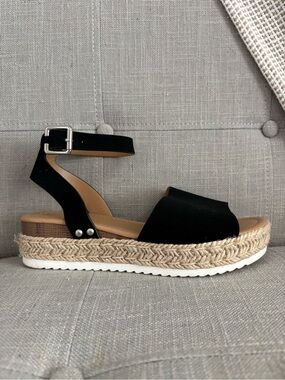 Soda Black Ankle-Strap Espadrille Flatform Sandal